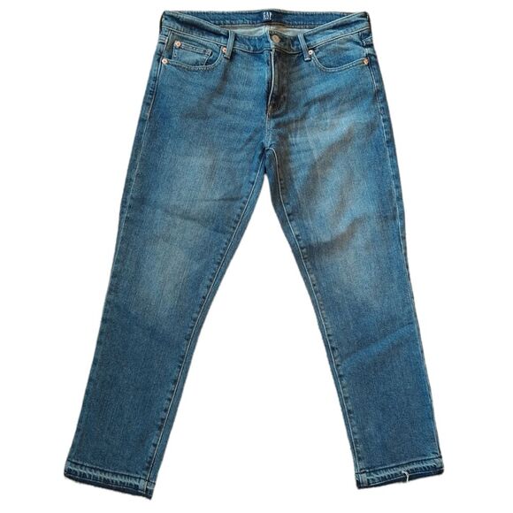GAP Girlfriend Cropped Jeans - Picture 2 of 9